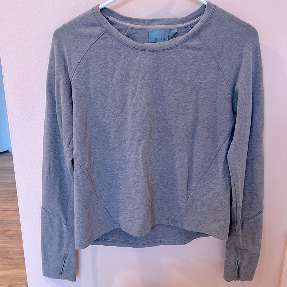 Athleta long sleeve with thumb holes